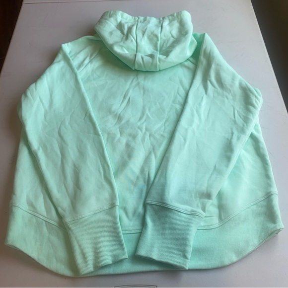 NWOT Under Armour Green Lightweight Pullover Sweater - Picture 10 of 10